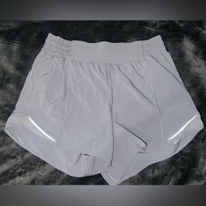 lululemon hotty hot high rise lined shorts 4 inch